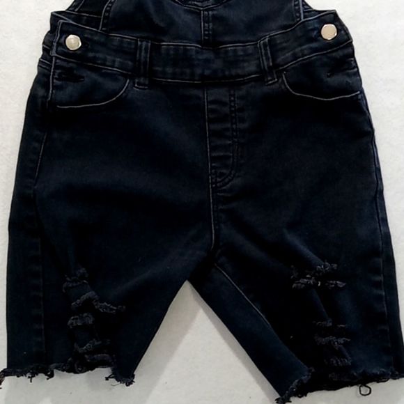 Ling Collection junior sz Lg black raw hem distressed overall shorts / - Picture 3 of 12
